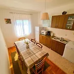 Marko Apartment *